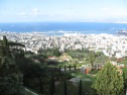 Vistas de Haifa desde lo más alto de los jardines de Bahai
