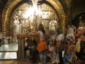 Iglesia de la Ascensión - El altar Golgota. Bajo el mismo está el hueco donde estaba clavada la cruz