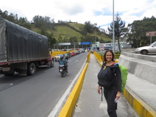 A punto de cruzar el puente Rumichaca, que conecta Colombia con Ecuador