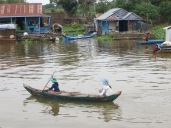 La mayoría de las barcas en los poblados eran tripuladas y "capitaneadas" por mujeres